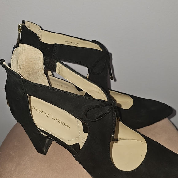 Adrienne Vittadini Black Heels - Picture 4 of 12